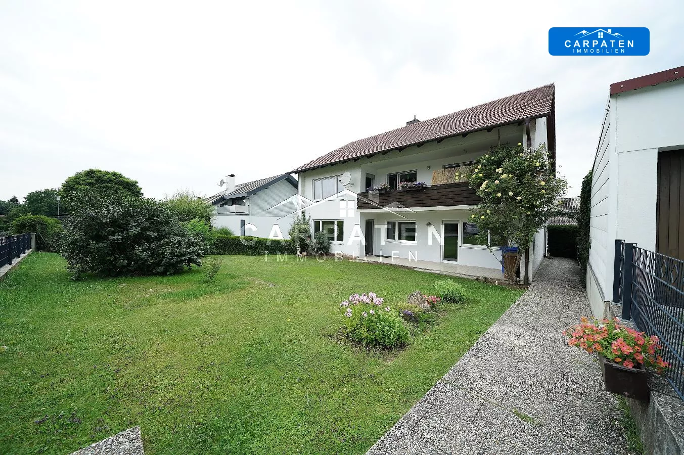 Haus & Garten Süd-Ost-Ansicht