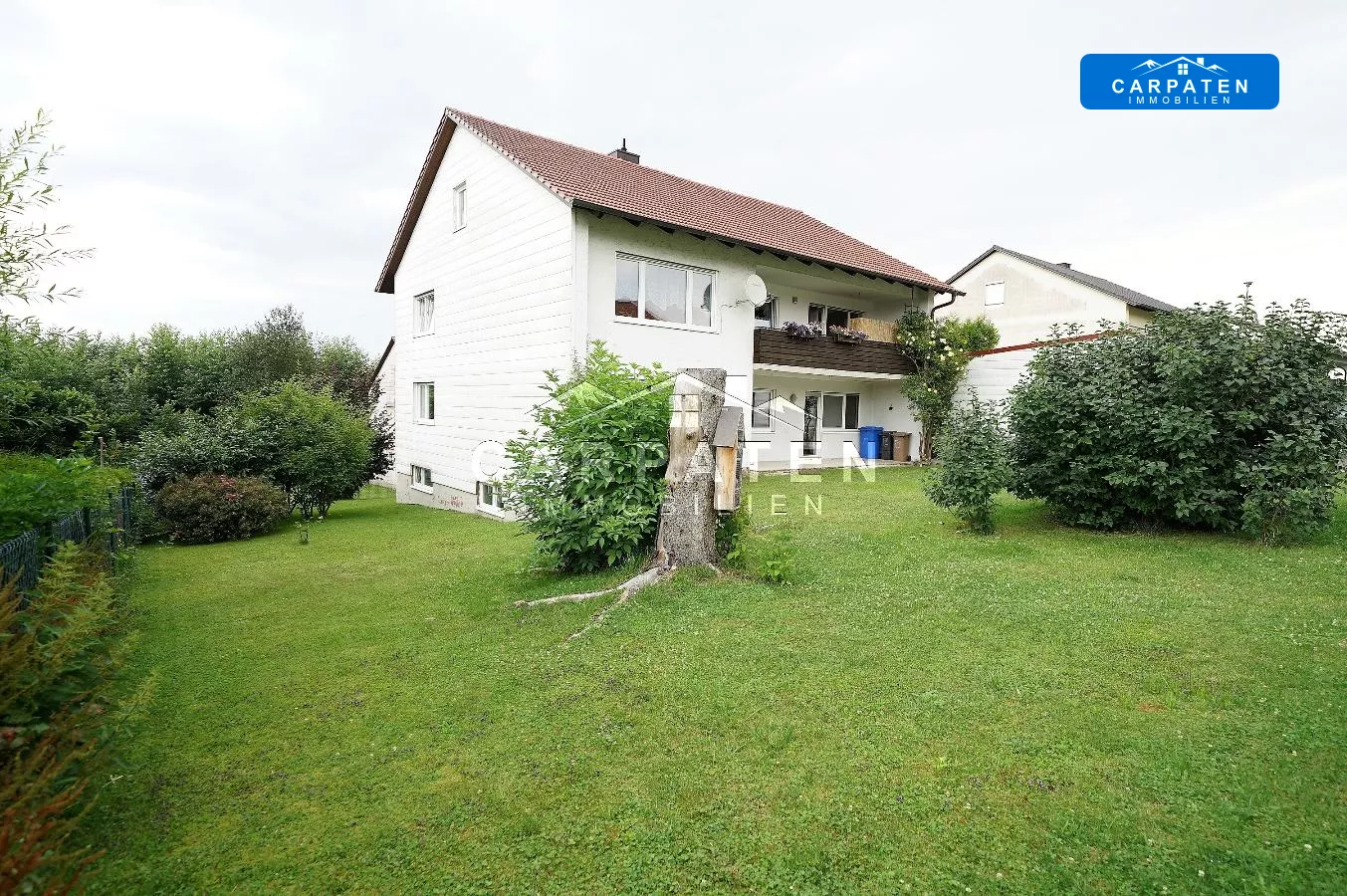 Haus & Garten Süd-West-Ansicht