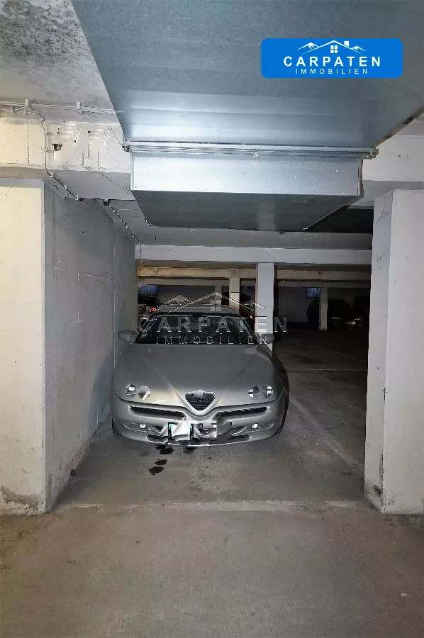 Tiefgarage.