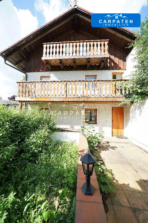 Ansicht Haus & Terrasse