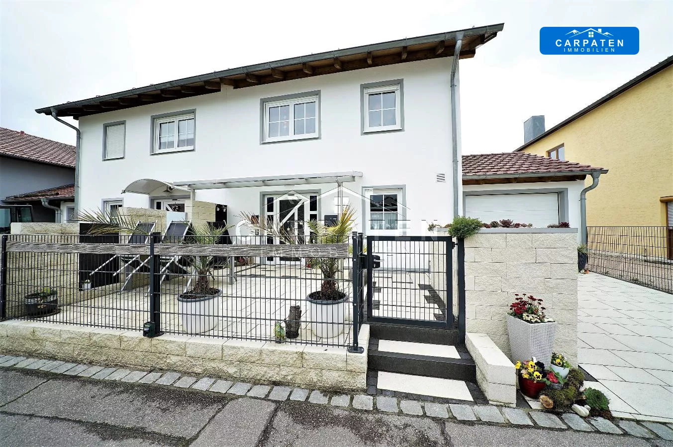 Haus & Nord-Ost Terrasse