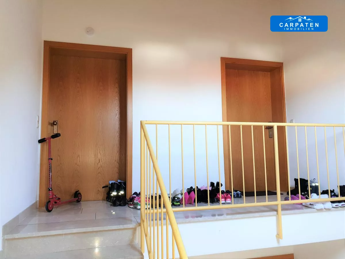 Eingangsbereich Wohnung OG mit