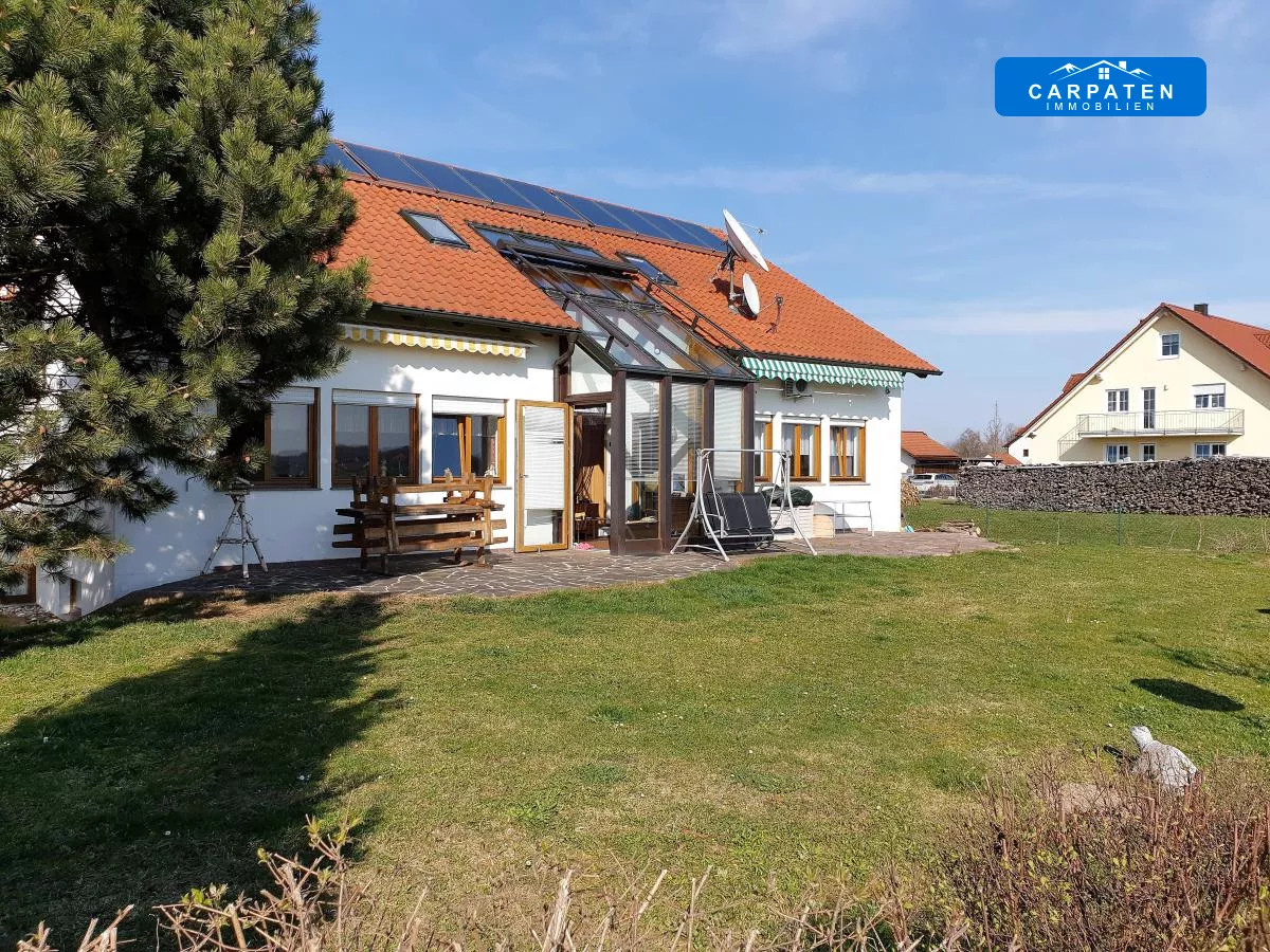 Ansicht Haus und Garten Süd-We