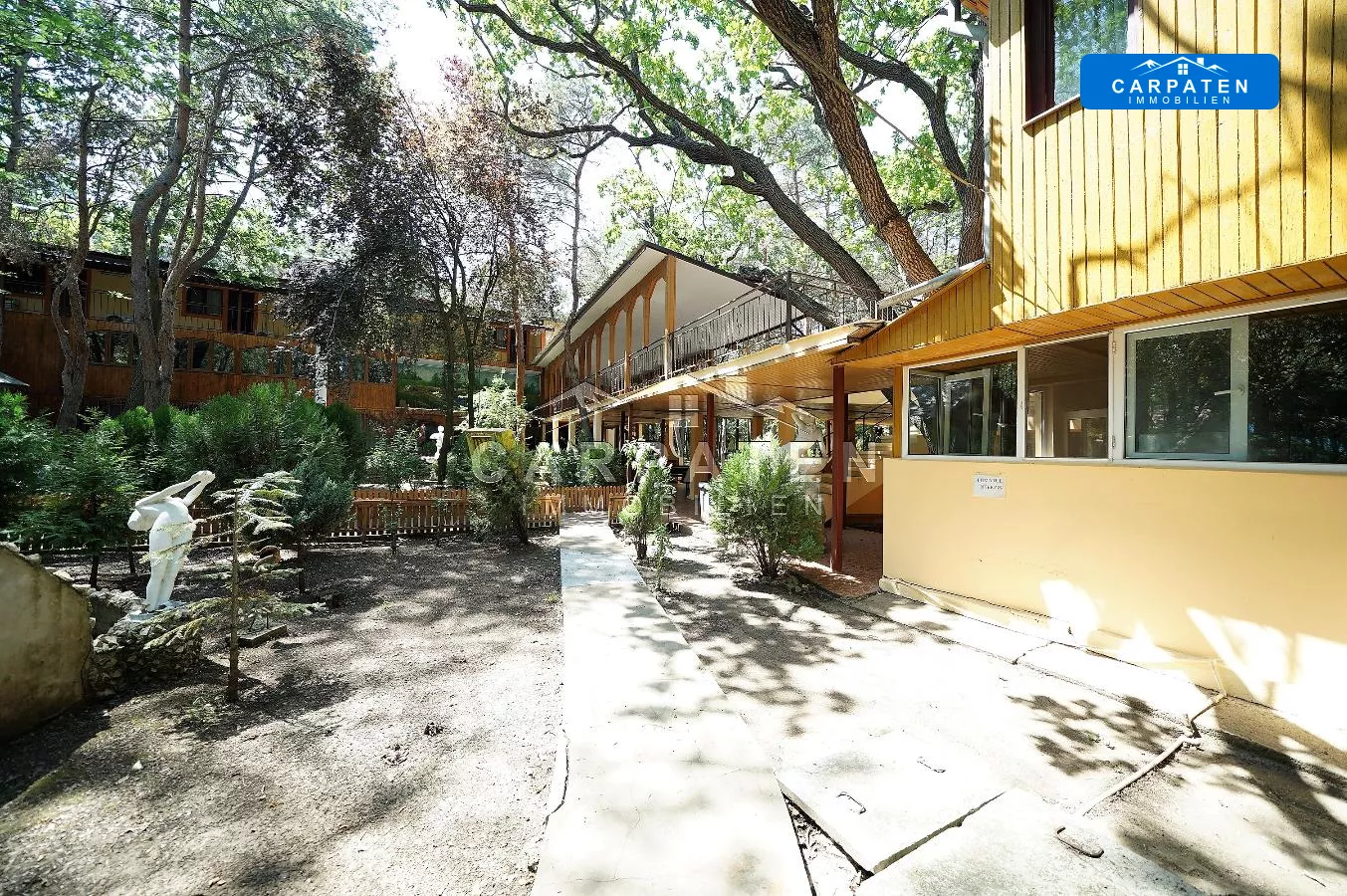 C115C14 Vedere cladiri