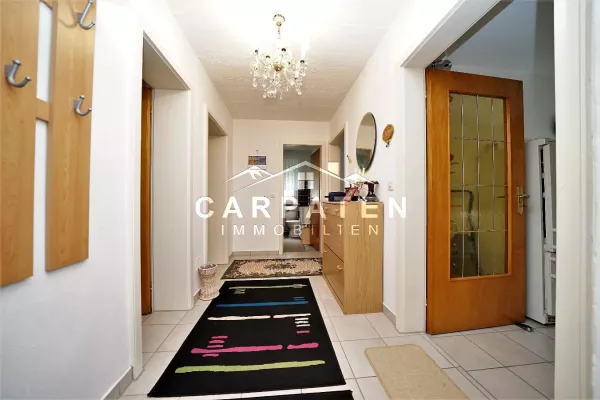 2-Zimmer-Wohnung mit Balkon, Stellplatz, Keller & Dachboden kaufen in 84503 Altötting