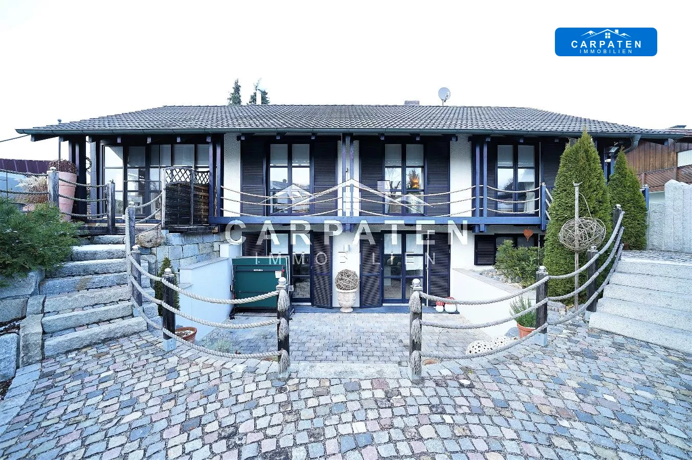 Ansicht Haus & Terrasse UG