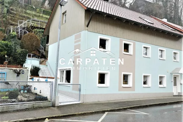 Doppelhaushälfte mit Garten & Terrasse kaufen in 94405 Landau an der Isar