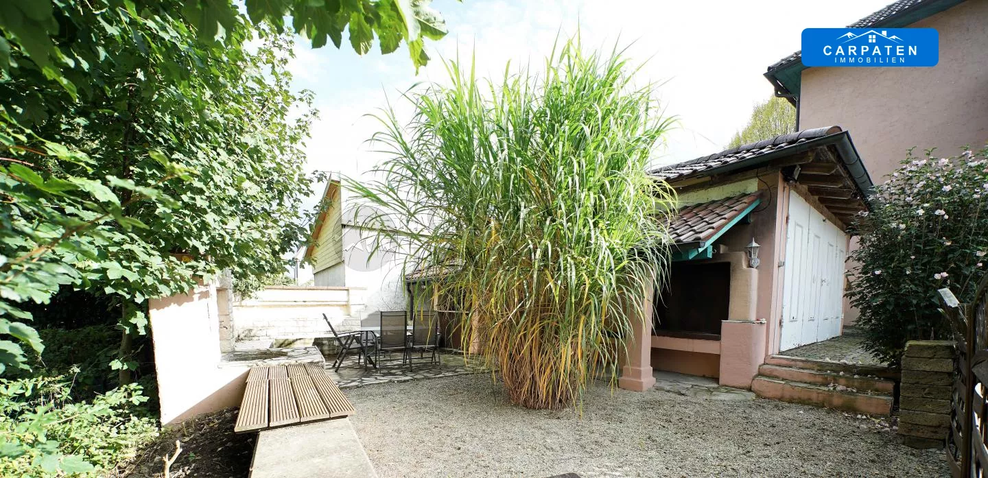 Sitzecke mit Grillplatz