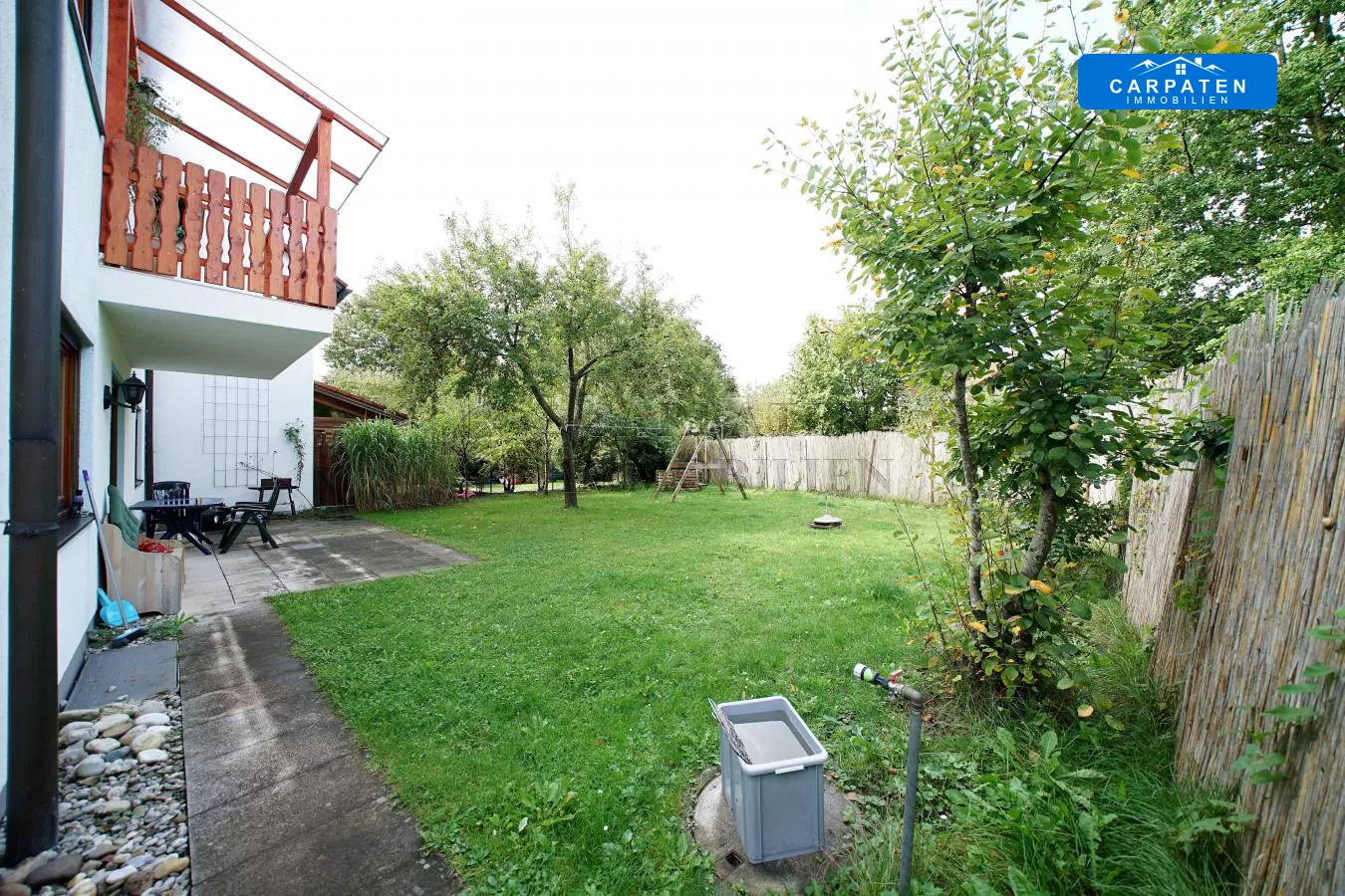 Ansicht Garten und Terrasse