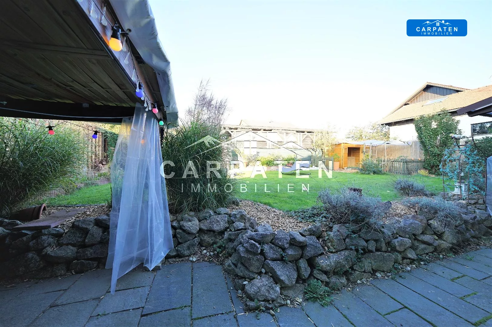 Ansicht Garten & Gartenhaus