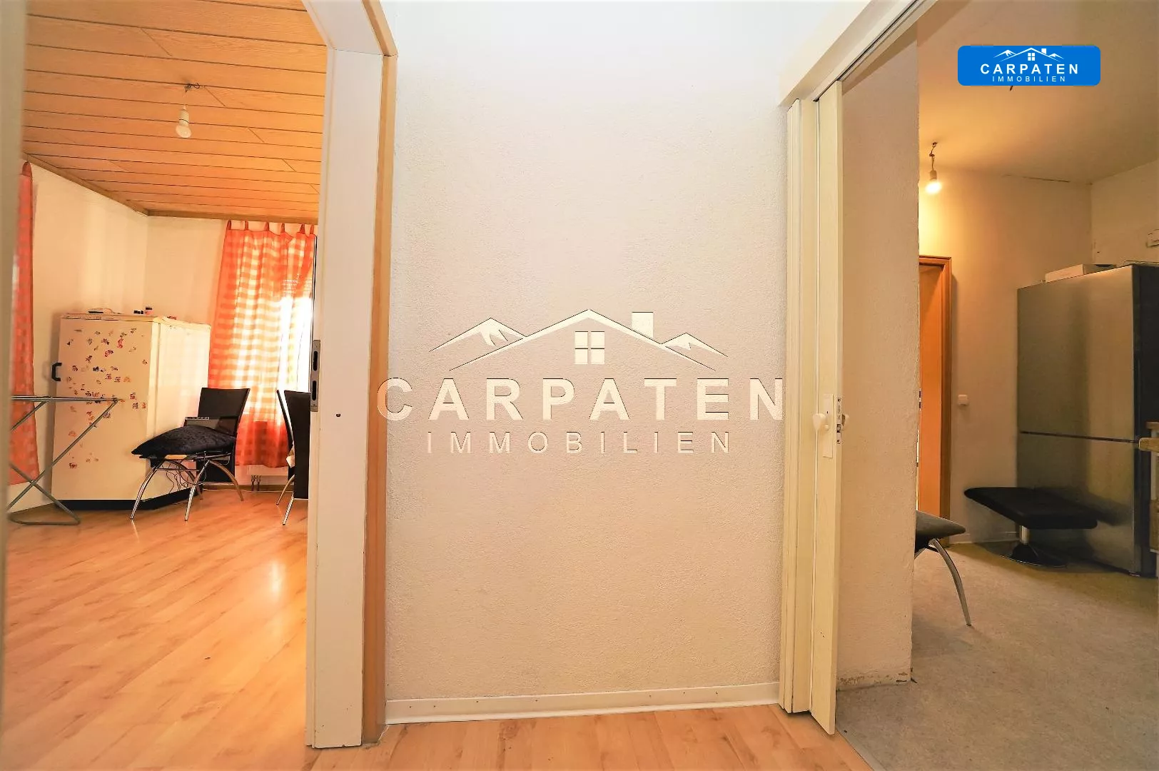 Durchgangszimmer Whg. li. EG