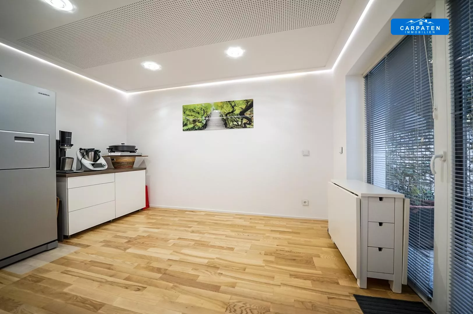 Zimmer 1 EG mit Ausgang Terrasse