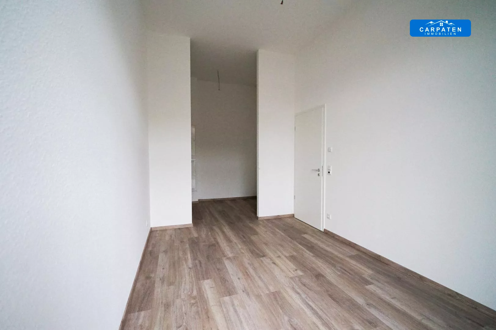 Schlafzimmer mit begehbarem Kleiderschrank