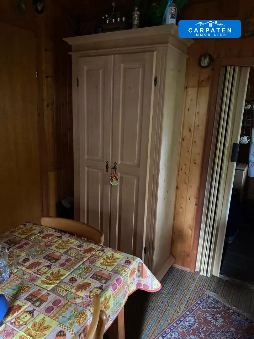 Esszimmer mit Bauernschrank