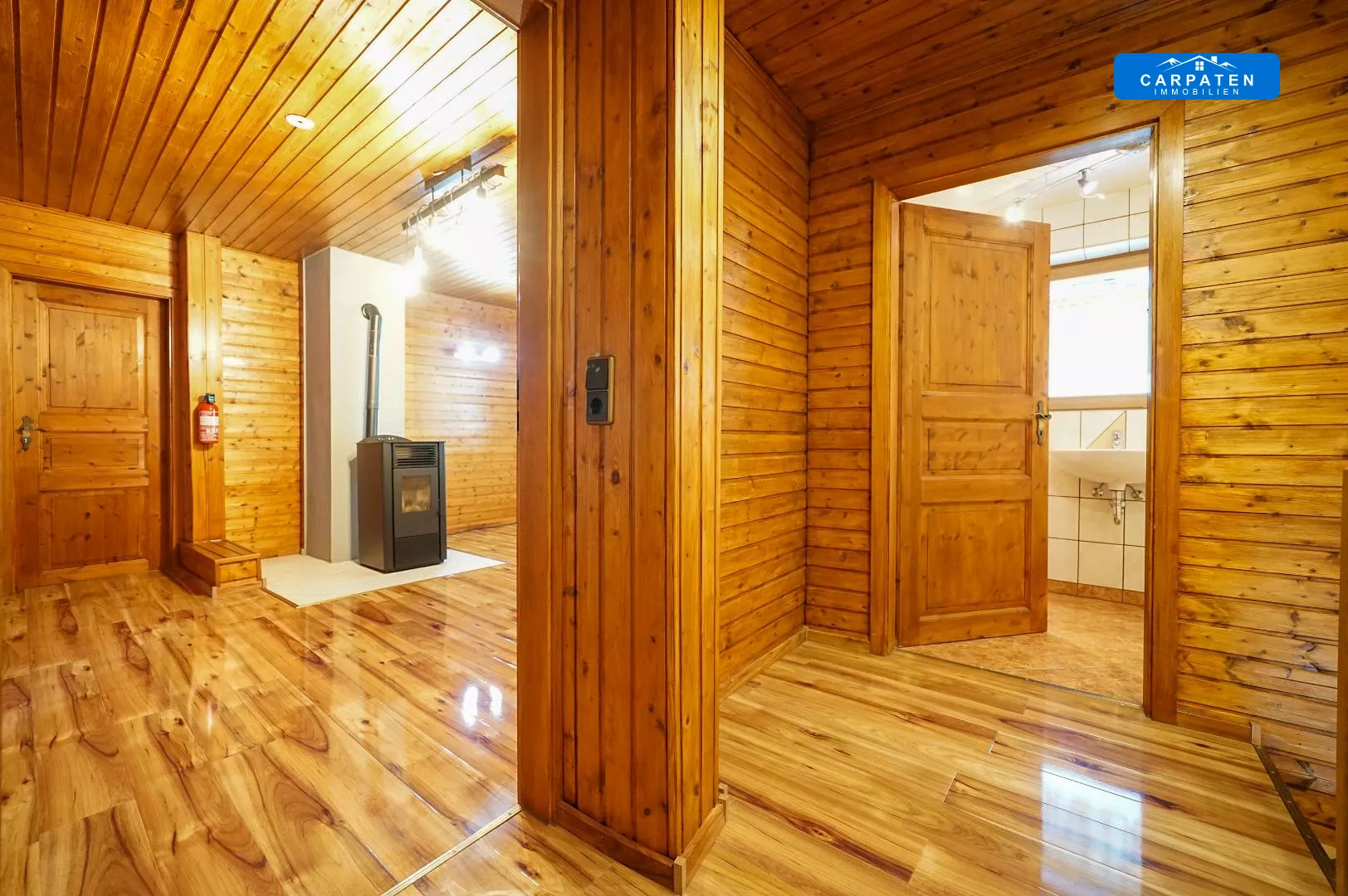 Flur, Zimmer & Badezimmer DG