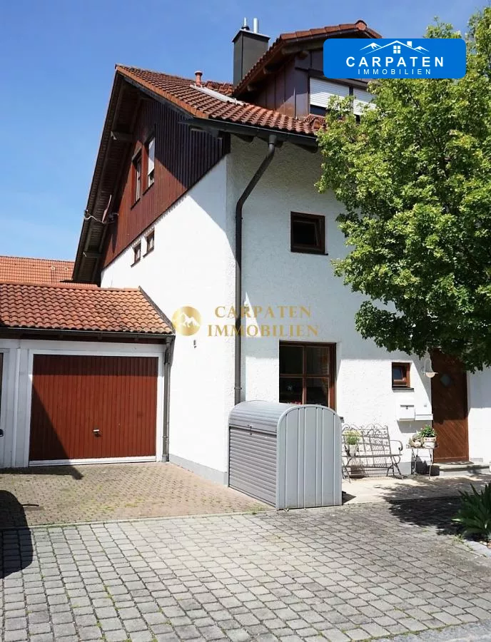 Ansicht Haus, Garage und 1. St