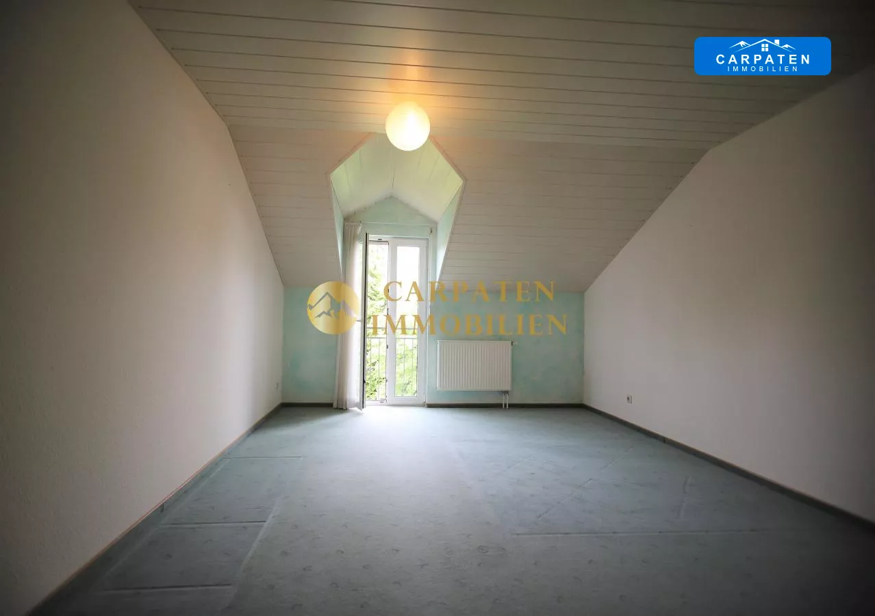 Zimmer 3 OG mit Balkon