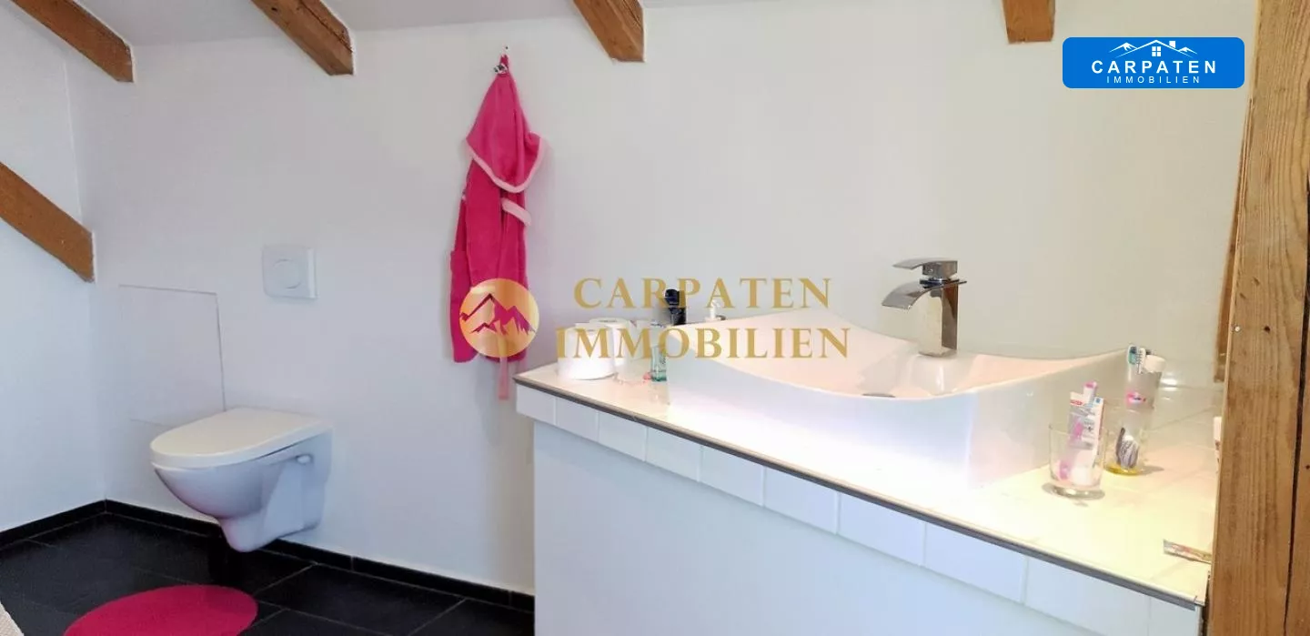 Badezimmer DG.