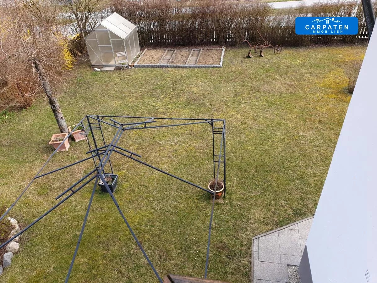 Ansicht Balkon Gewächshäuschen