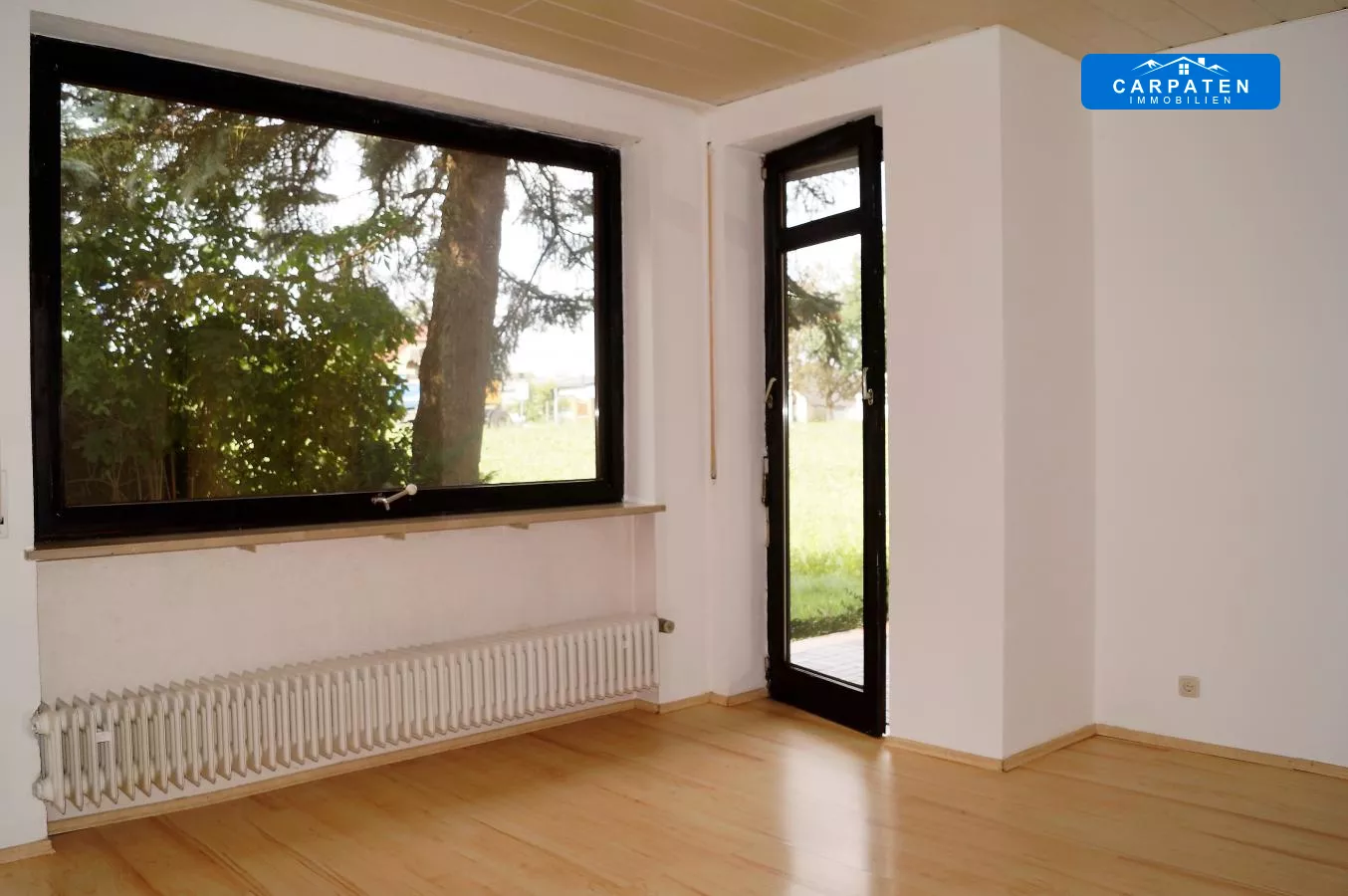 Schlafzimmer mit Ausgang Terra