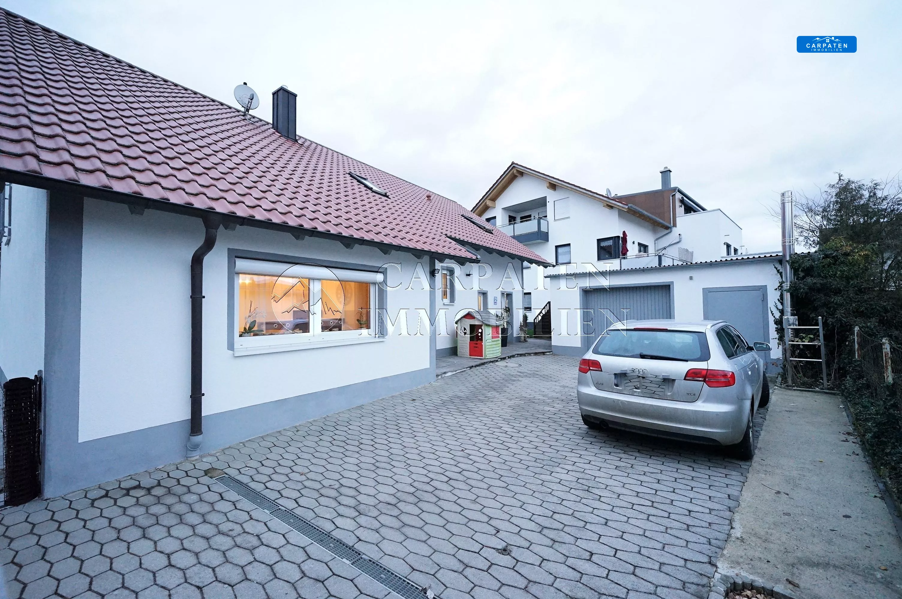 Ansicht Hof & Garage