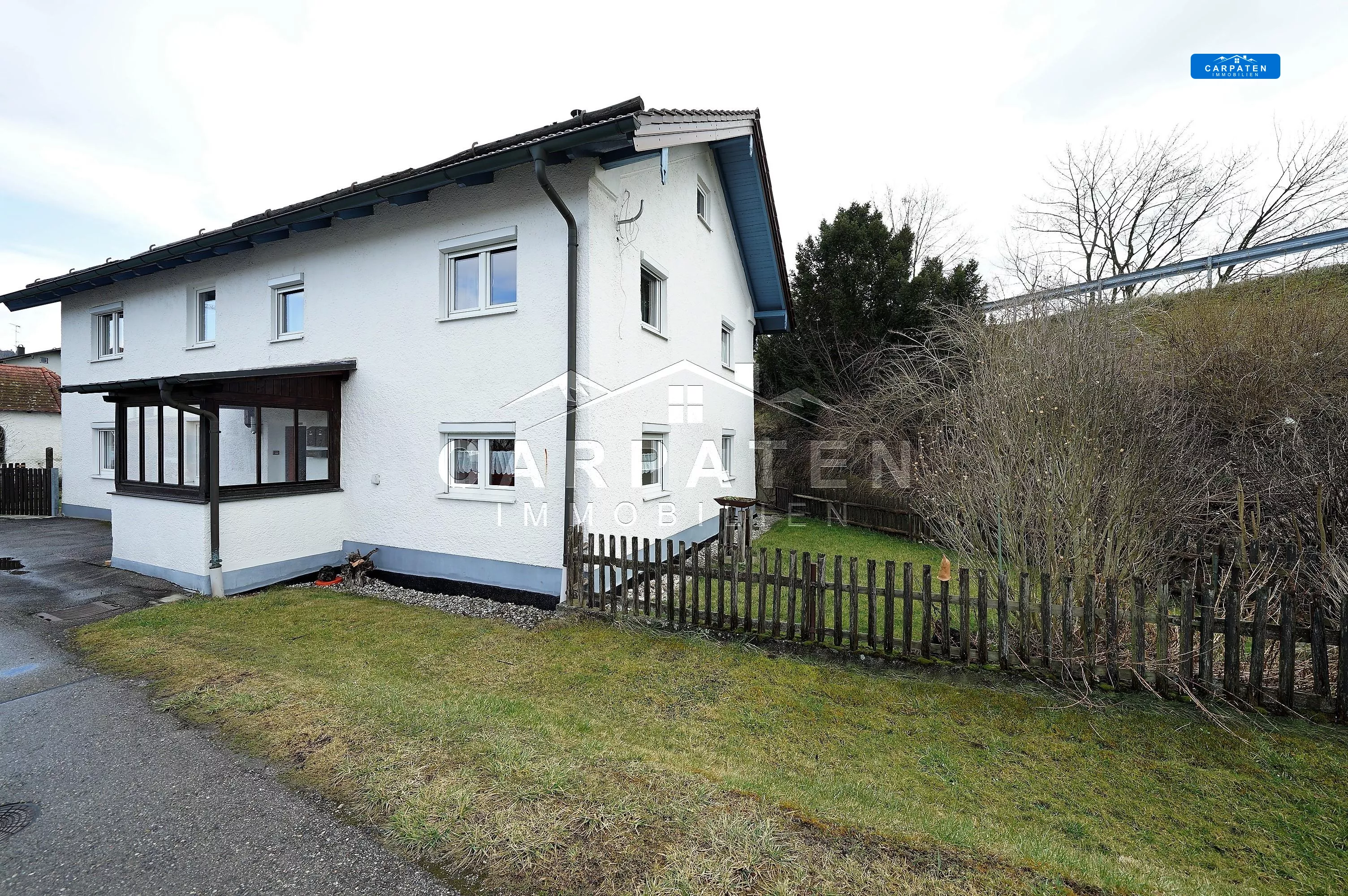 Ansicht West mit Garten